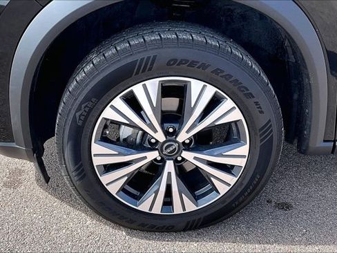 Used 2023 Nissan Rogue SV AWD/4WD image 30