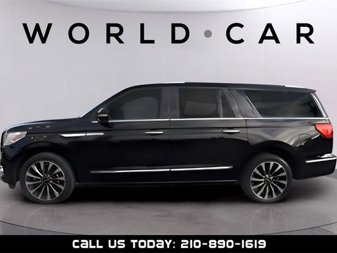 Used 2018 Lincoln Navigator L Select w/ Technology Package image 4