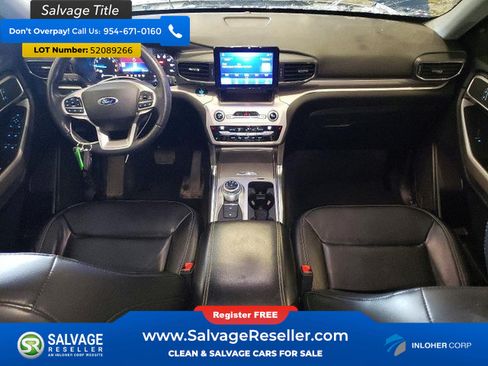 Used 2021 Ford Explorer XLT w/ Equipment Group 202A AWD/4WD image 11