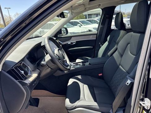 New 2025 Volvo XC90 T8 Plus w/ Protection Package Premier AWD/4WD image 11