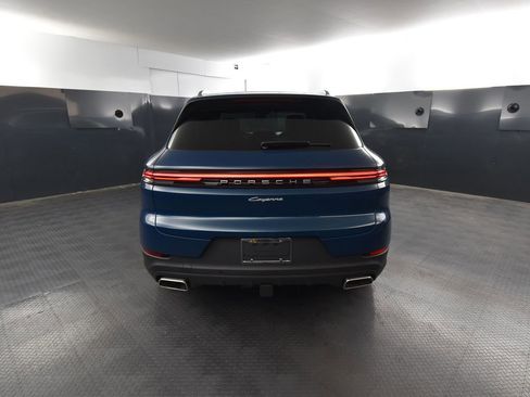 Certified 2026 Porsche Cayenne AWD/4WD image 6