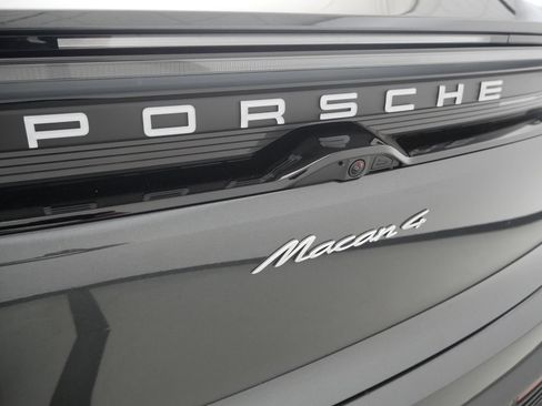 Certified 2026 Porsche Macan 4 Electric AWD/4WD image 11
