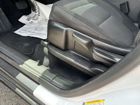 Used 2019 Chevrolet Traverse LS FWD image 20