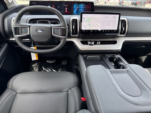 New 2027 Ford Expedition Max Active RWD image 5