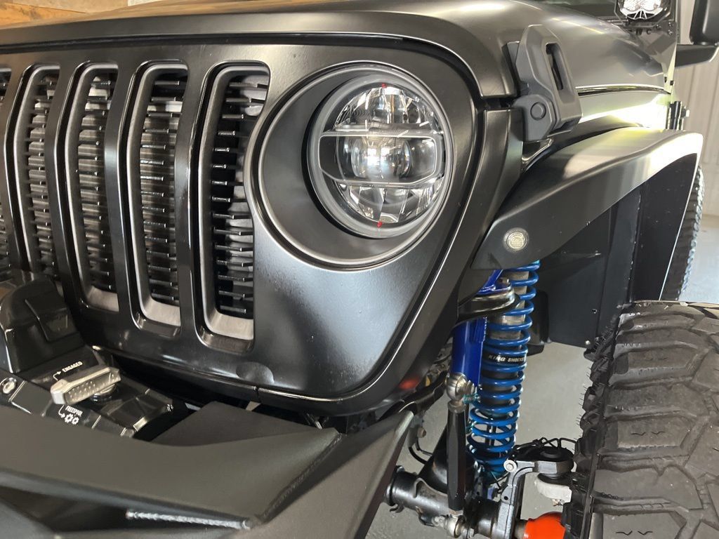 Used 2020 Jeep Gladiator Rubicon AWD/4WD image 12