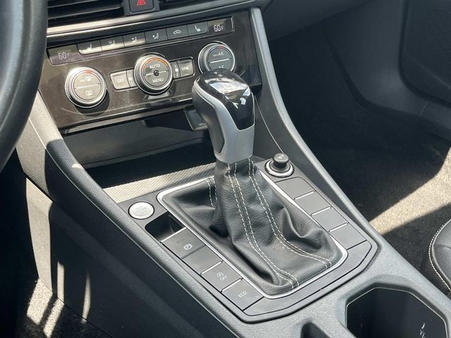 Used 2024 Volkswagen Jetta SE FWD image 31