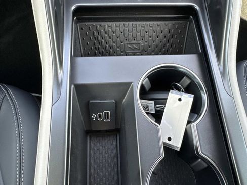 New 2025 Lincoln Nautilus Premier w/ Equipment Group 102A image 29