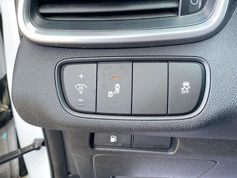 Used 2020 Kia Sorento LX AWD/4WD image 18