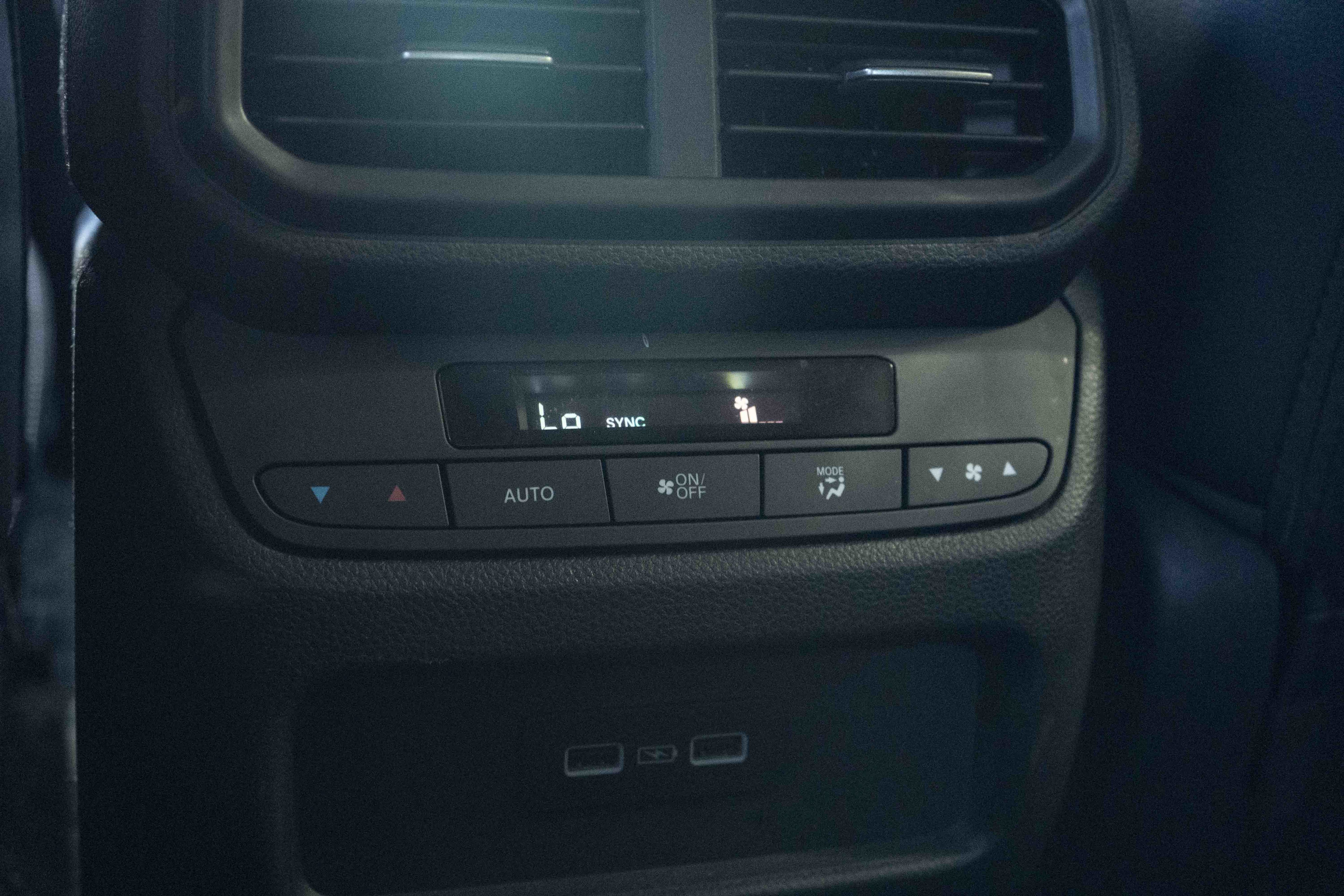 Used 2023 Honda Pilot EX-L image 40