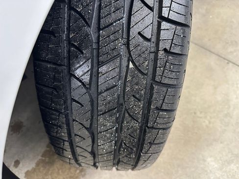 Certified 2022 Chevrolet Equinox RS w/ LPO, Floor Liner Package image 38