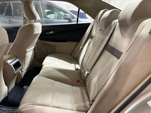 Used 2013 Toyota Camry LE FWD image 9