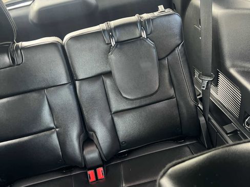 Used 2022 Ford Explorer ST image 30