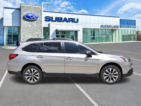 Used 2017 Subaru Outback 2.5i Limited AWD/4WD image 7