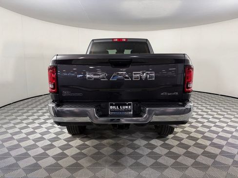 Used 2026 RAM 2500 Big Horn AWD/4WD image 9