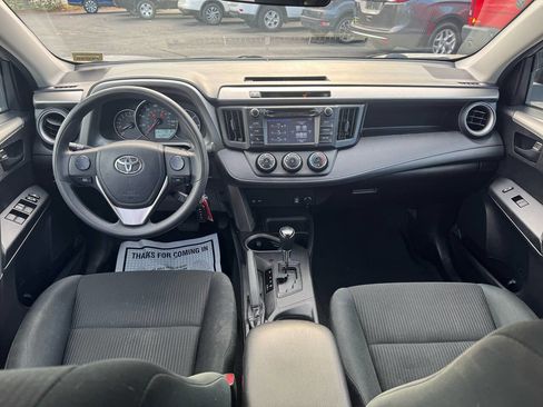 Used 2016 Toyota RAV4 LE image 21