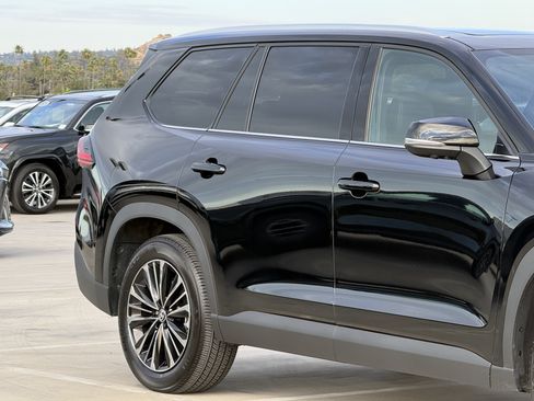 Used 2026 Toyota Grand Highlander AWD Hybrid image 5