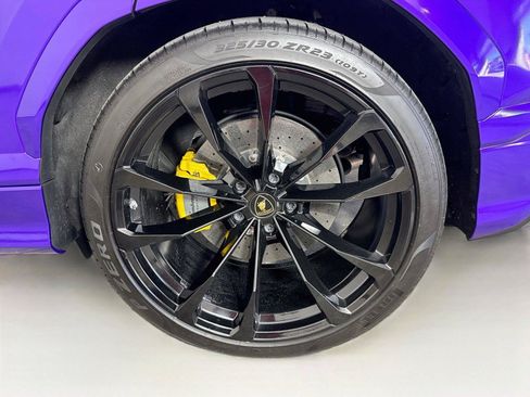 Used 2020 Lamborghini Urus AWD/4WD image 35