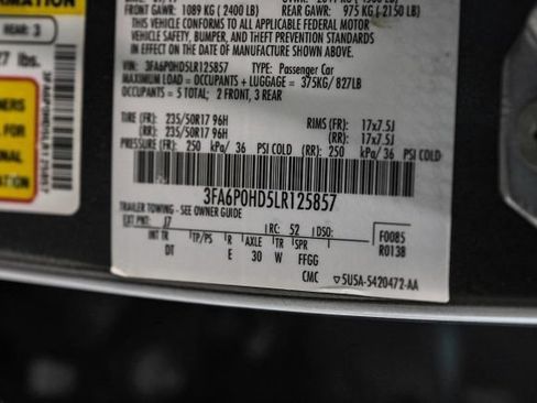 Used 2020 Ford Fusion SE FWD image 50