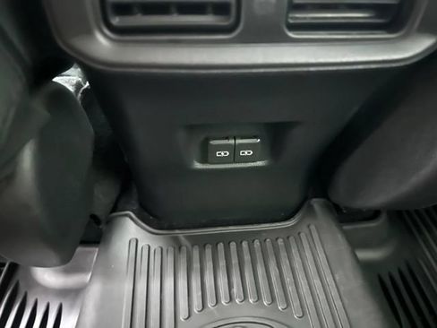 Used 2024 Toyota RAV4 XLE w/ Convenience Package AWD/4WD image 18
