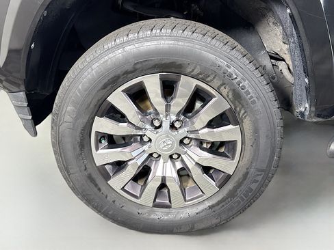 Used 2023 Toyota Tacoma SR5 RWD image 38