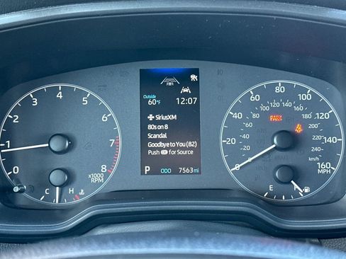 Used 2025 Toyota Corolla LE image 22