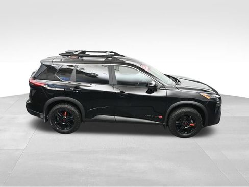 Used 2025 Nissan Rogue SV w/ Rock Creek Premium Package AWD/4WD image 37