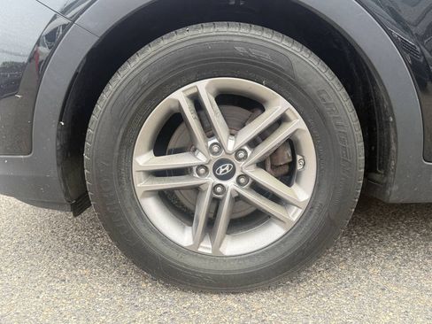 Used 2018 Hyundai Santa Fe Sport w/ 2.4L Value Package 02 FWD image 37