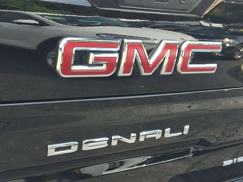 Used 2026 GMC Sierra 1500 Denali w/ Denali Reserve Package AWD/4WD image 30