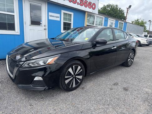 Used 2022 Nissan Altima 2.5 SV image 9