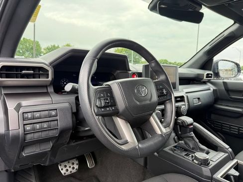 Used 2025 Toyota 4Runner TRD Sport AWD/4WD image 11