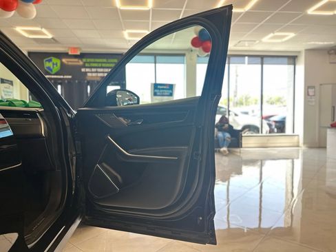 Used 2022 Jaguar F-PACE S image 36