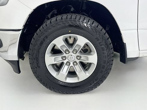 Used 2023 RAM 1500 Laramie AWD/4WD image 32