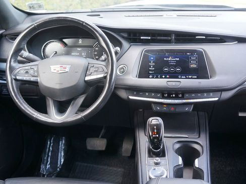 Used 2020 Cadillac XT4 Premium Luxury w/ Cold Weather Package image 30