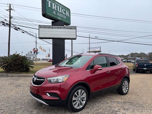 Used 2018 Buick Encore Preferred image 1