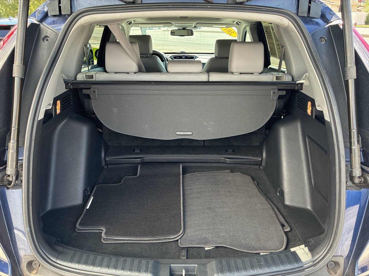 Used 2019 Honda CR-V Touring image 11
