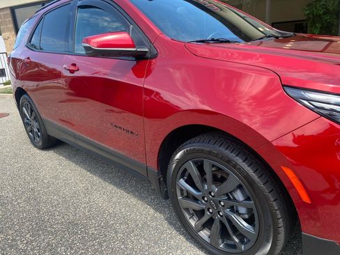 Used 2023 Chevrolet Equinox RS w/ RS Leather Package AWD/4WD image 34