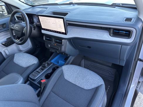 Used 2025 Ford Maverick XLT w/ XLT Luxury Package image 12