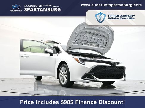 Used 2024 Toyota Corolla SE image 31