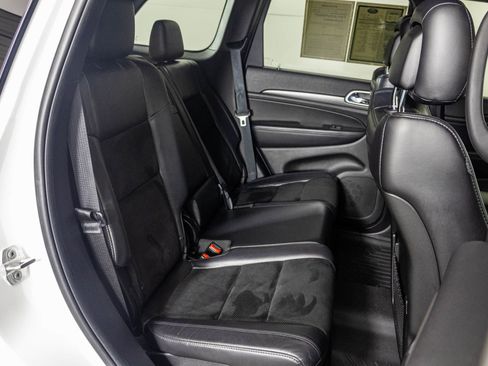 Used 2018 Jeep Grand Cherokee Altitude image 45