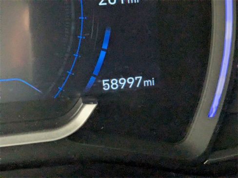 Used 2020 Hyundai Santa Fe SEL w/ Convenience Package image 18