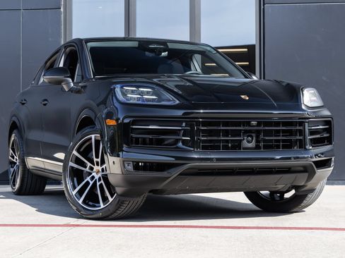 Certified 2026 Porsche Cayenne Coupe AWD/4WD image 6