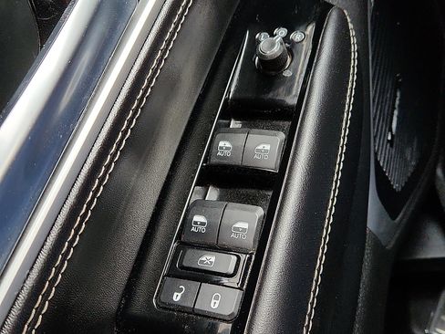 Used 2022 Jeep Wagoneer Series III AWD/4WD image 17