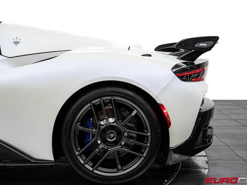Used 2023 Maserati MC20 Spyder RWD image 23