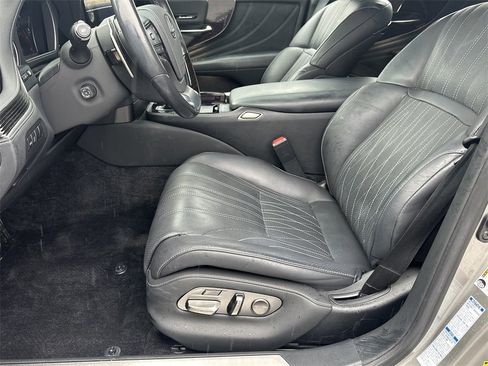 Used 2022 Lexus LS 500 AWD image 13