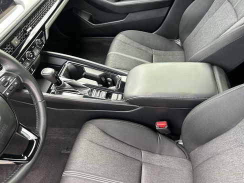 Used 2024 Honda Accord Sport image 21