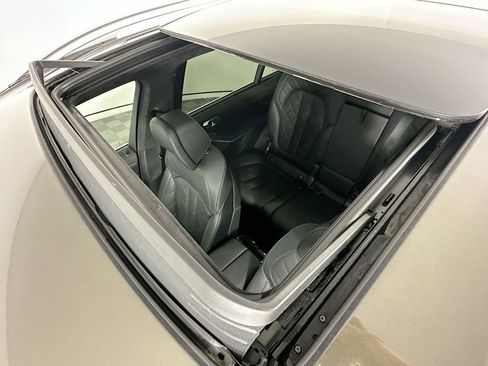 Used 2025 BMW X7 xDrive40i w/ Premium Package AWD/4WD image 22