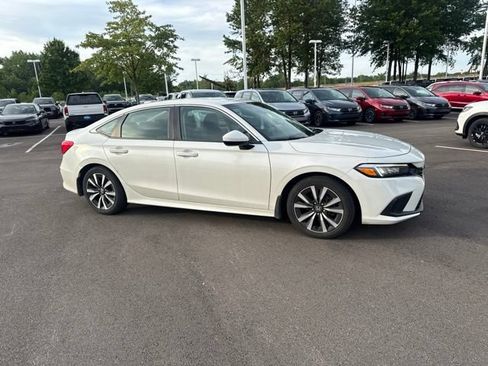 Used 2023 Honda Civic EX image 7