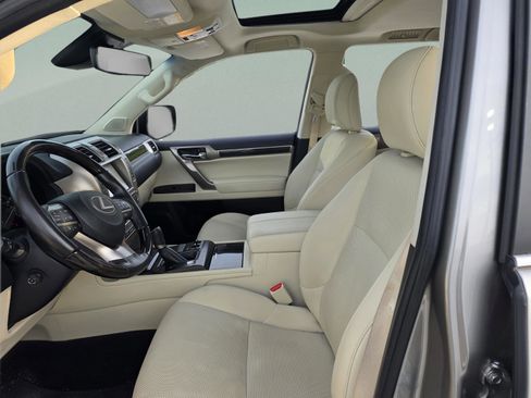 Certified 2021 Lexus GX 460 Premium w/ Premium Package AWD/4WD image 11