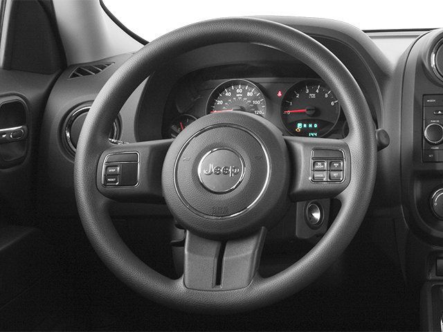 Used 2014 Jeep Patriot Latitude FWD image 9
