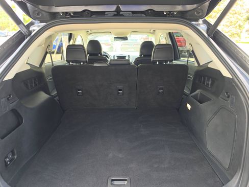Used 2019 Ford Edge Titanium w/ Cold Weather Package AWD/4WD image 5
